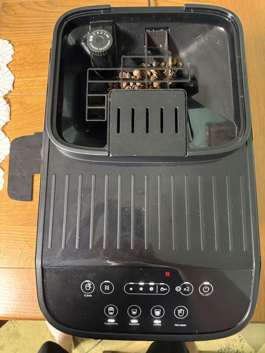 Кавомашина DeLonghi Magnifica Evo