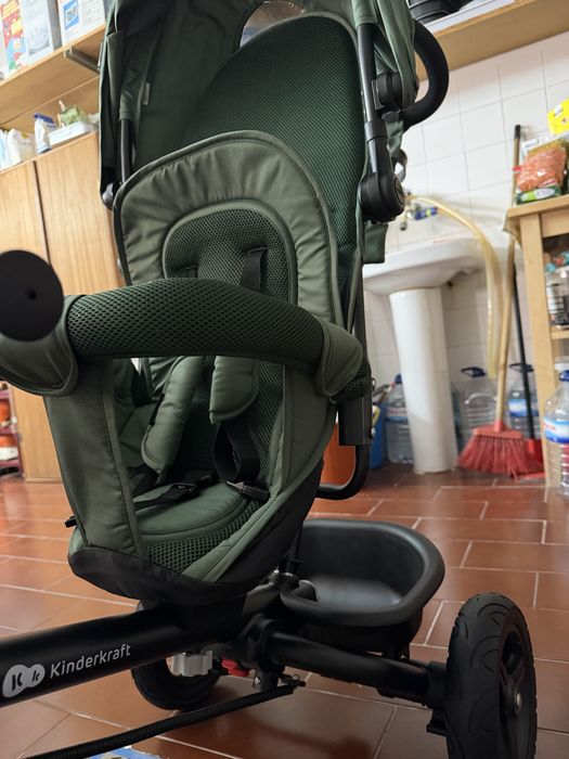 Triciclo Kinderkraft Aveo 6 em 1