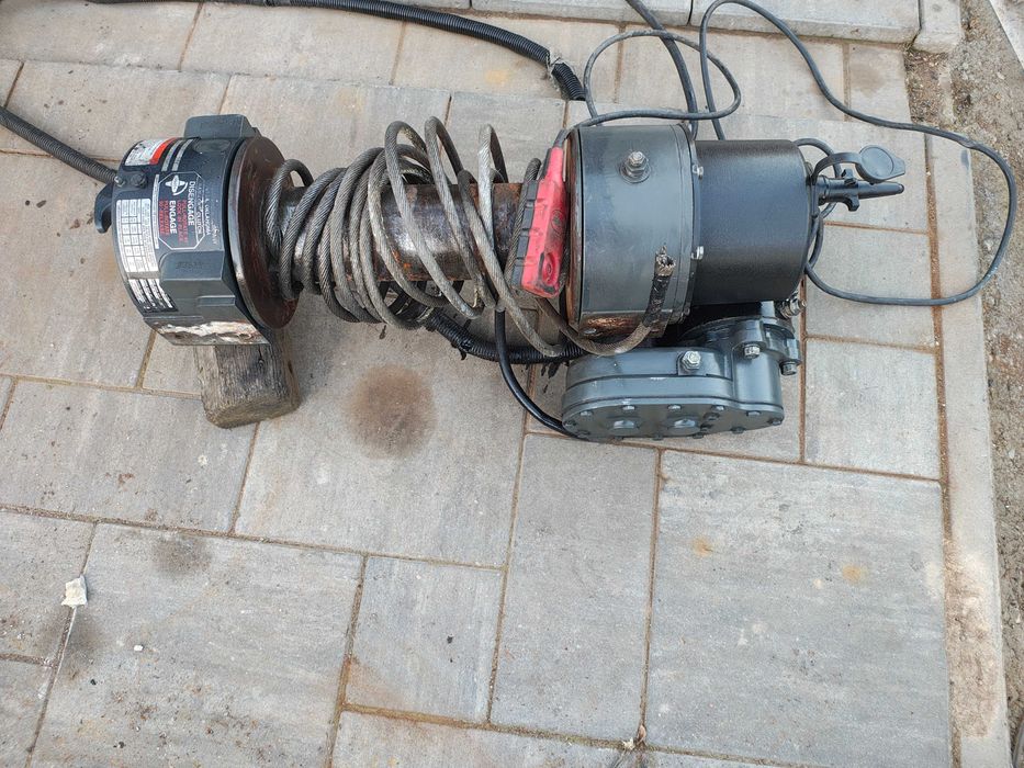 Wciągarka, wyciągarka samochodowa RAMSEY 24V