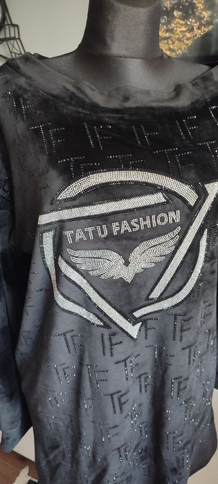 Sukienka welurowa Tatu