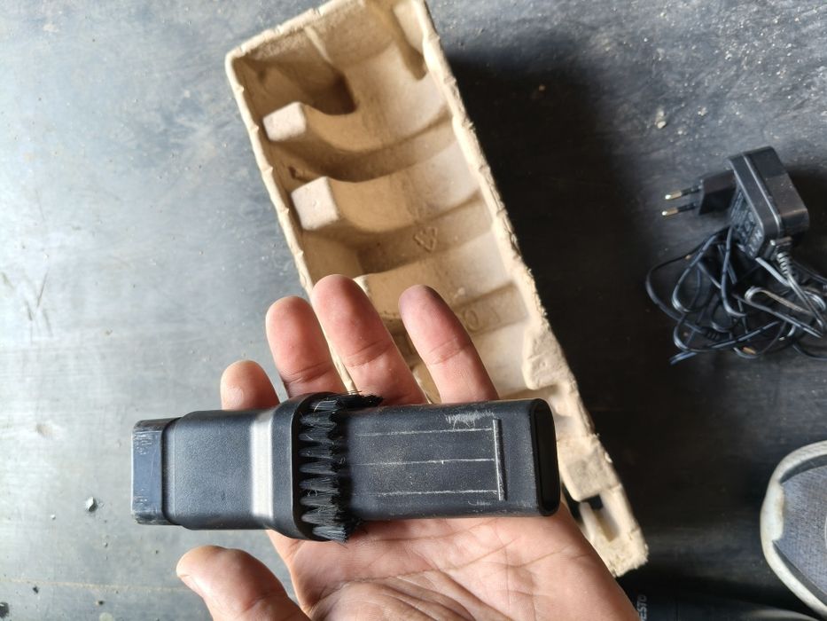 ручной пылесос Ardesto CVC-D02PB
