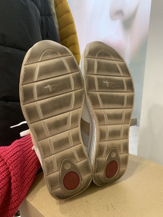 Tamaris skorzane damskie sneakersy rozmiar 38