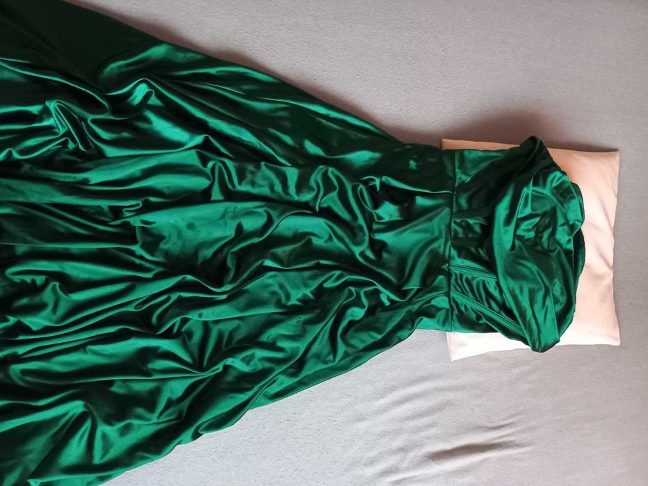 Sukienka na studniówkę rozmiar M. Raz noszona.