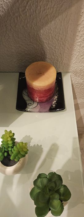 2 pratos de vidro com 2 velas441942998149376002