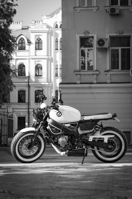 Кастом Cafe Racer Honda CBR600F4i