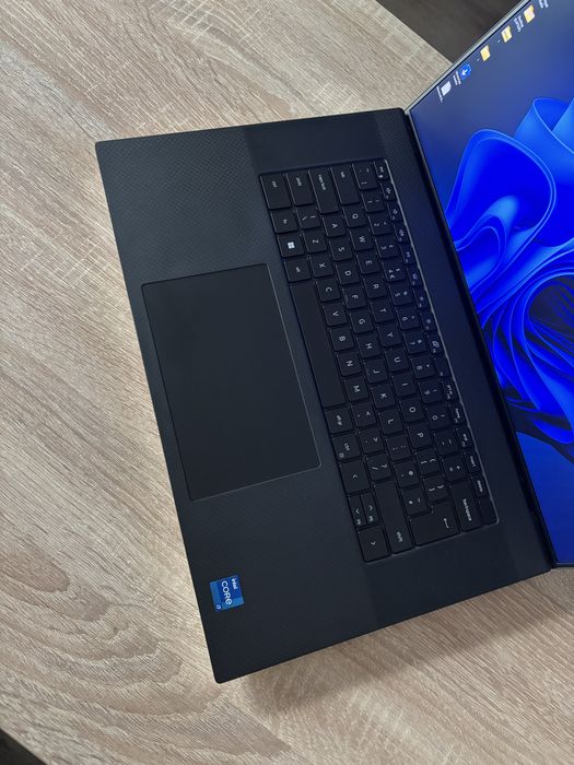 Dell XPS 17 9720 i7-12700H 32GB 1TB RTX3050 - foto i montaż