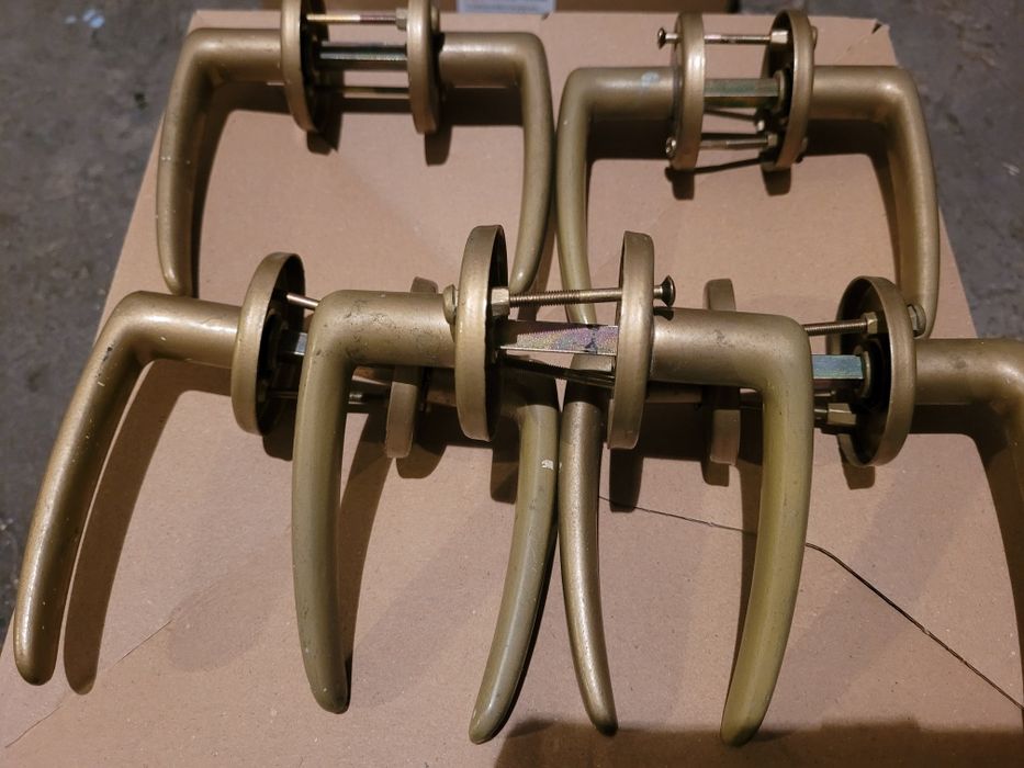 5 kompletów klamek do drzwi wewnętrznych