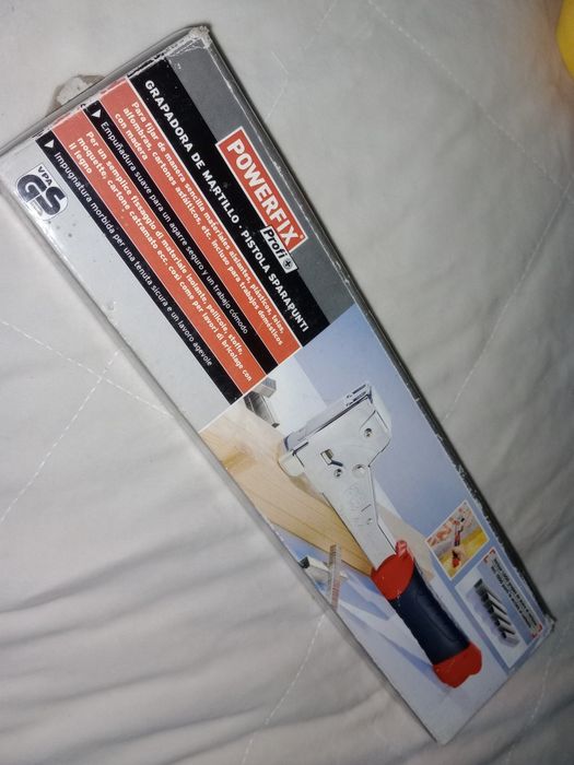Hammer Stapler447179114330859523