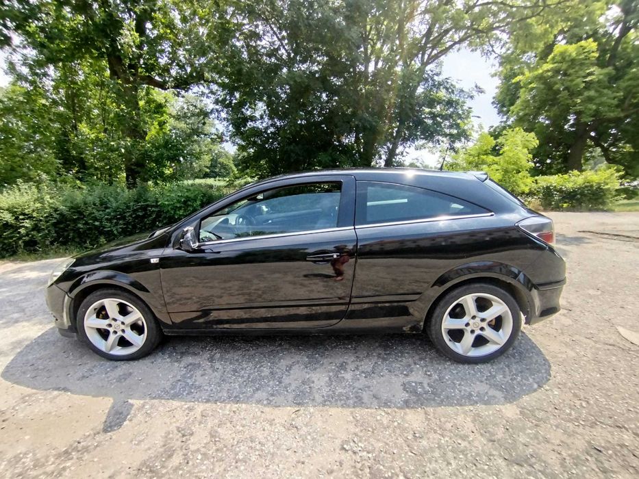 Opel Astra 1.9 cdti GTC POLECAM