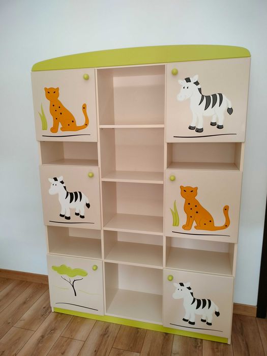 Meble dziecięce Meblik, łóżko, komoda x2, szafa.