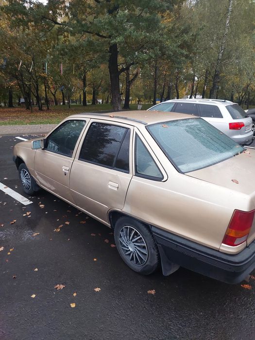 Opel Kadett 1.3 Gaz - Benz