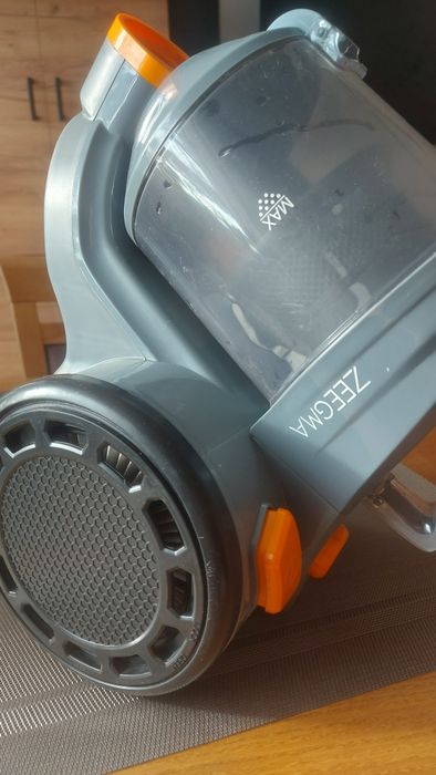 Odkurzacz Zeegma 900W