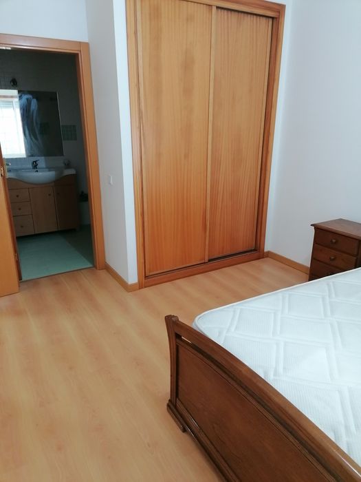Alugo Apartamento T3