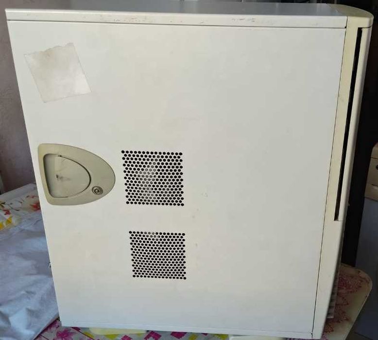 Комп'ютер  Intel Xeon E5, DDR3 16Gb, SSD 120, HDD 1Tb