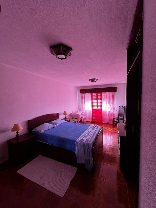 Quarto individual para arrendar em Espinho