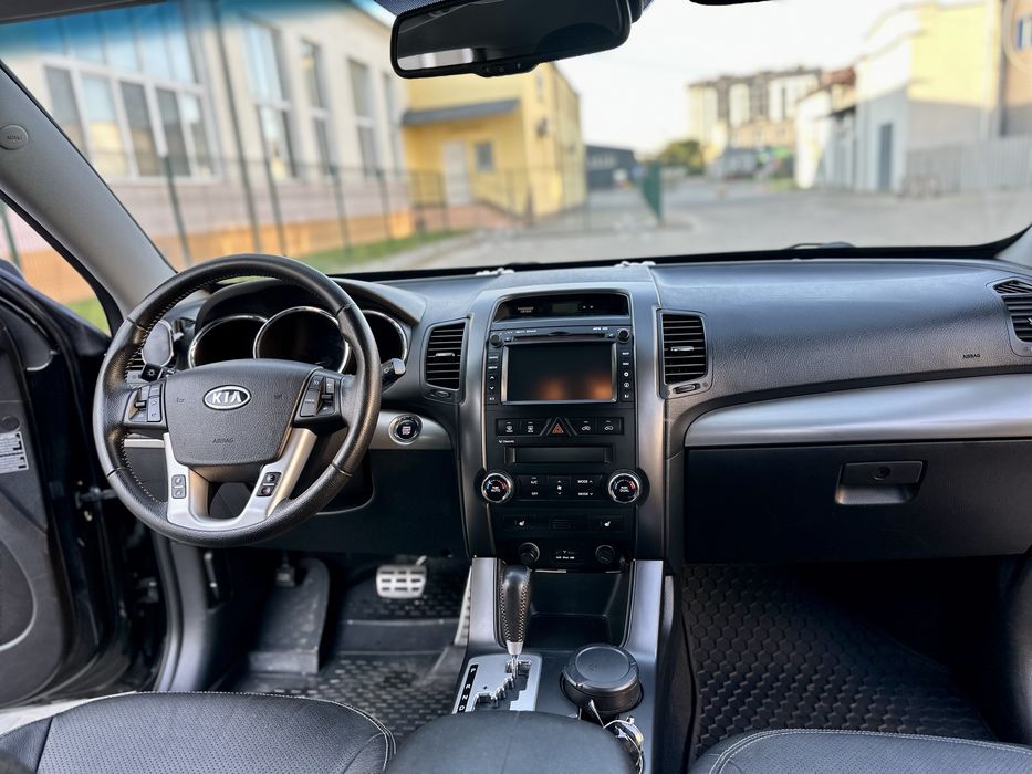 Kia Sorento 2011 VIN KNAKU814DC5197878 фото оголошення 17 з 23