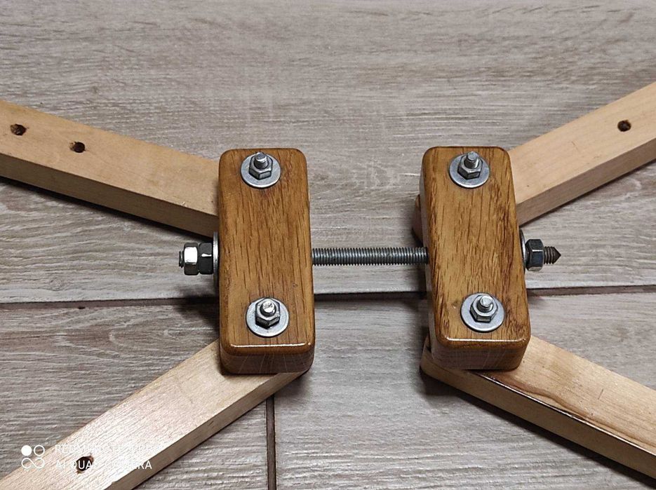 Пристрій для склеювання рамок