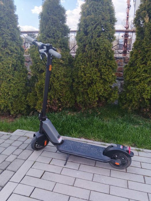 продамо електро самокат їде 22км .годину користувалися 4місяці купляли новим є упаковка