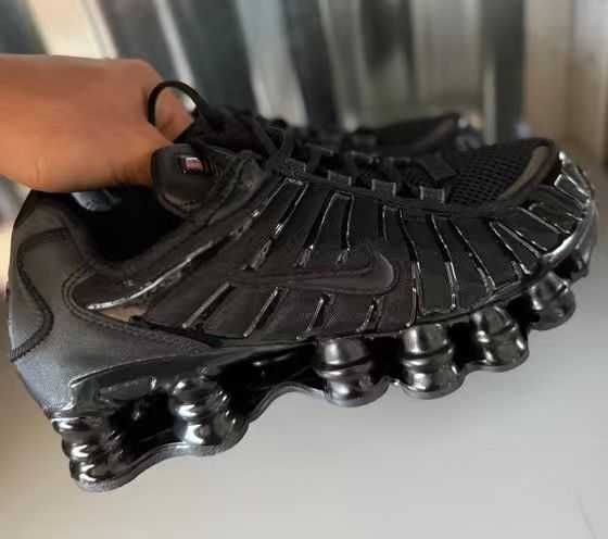 Nike Shox TL Czarny R.37,5