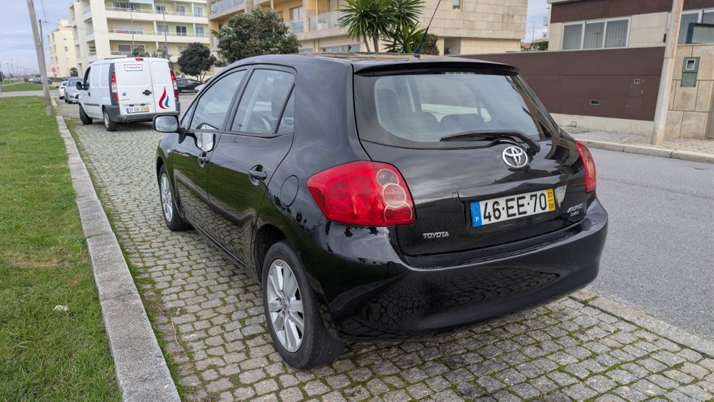 Toyota Auris Diesel, impecável