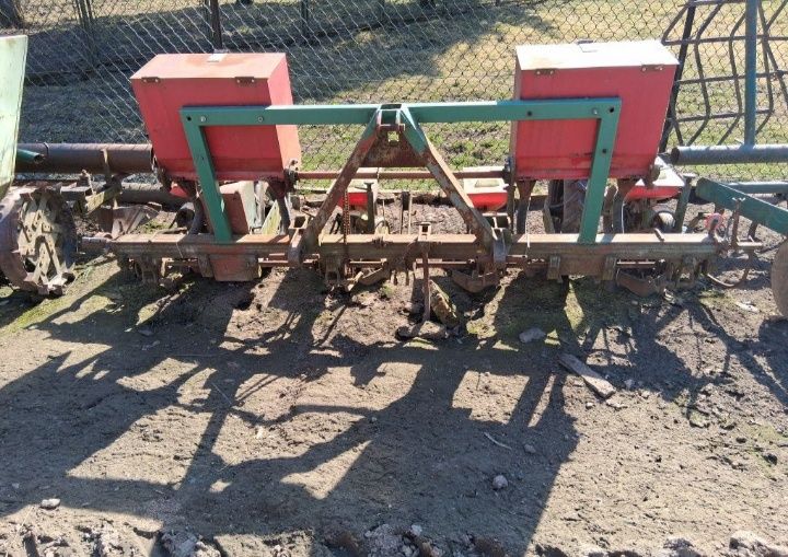 Продам сівалку кукурудзяну