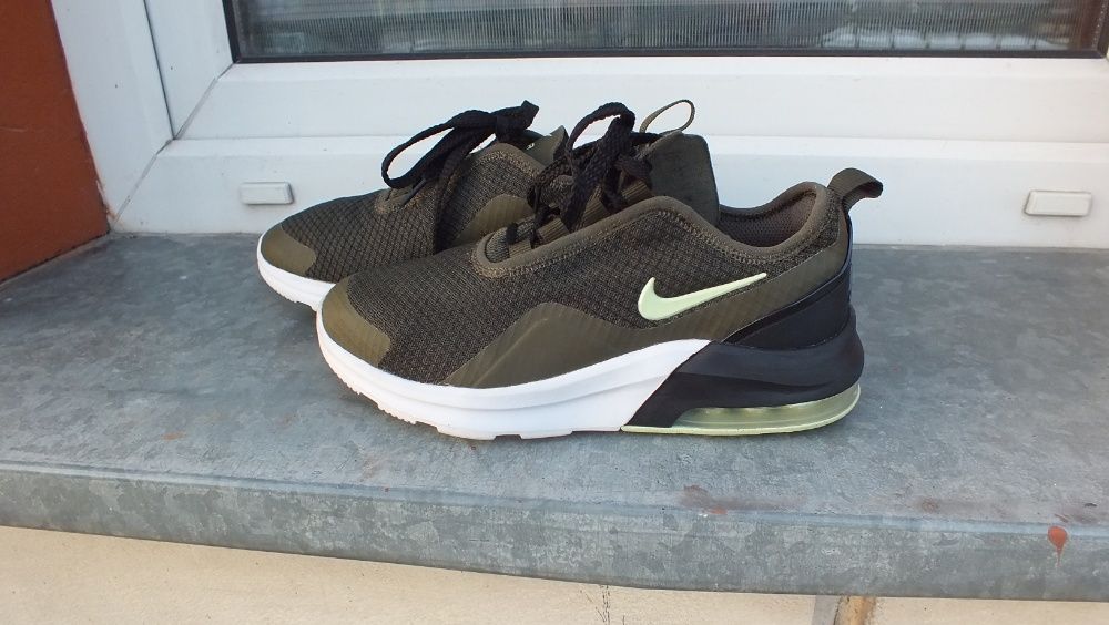 Super buty sportowe marki Nike AIR w roz 36,5