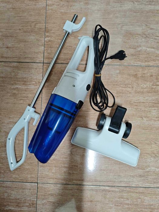 Aspirador Vertical 2 em 1 * 600W