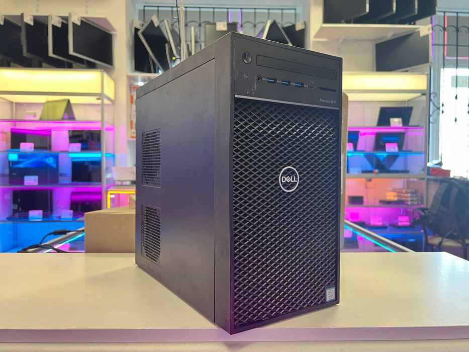 Dell Precision 3640 MT Xeon W-1290 / 32GB / NVMe 1TB + 2TB / Quadro P2200