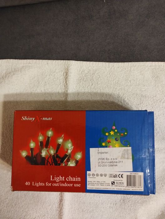 Łańcuch świetlny na choinkę