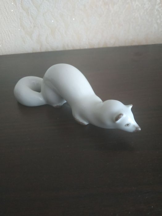 Фарфоровые статуэтки (фото 1-2)