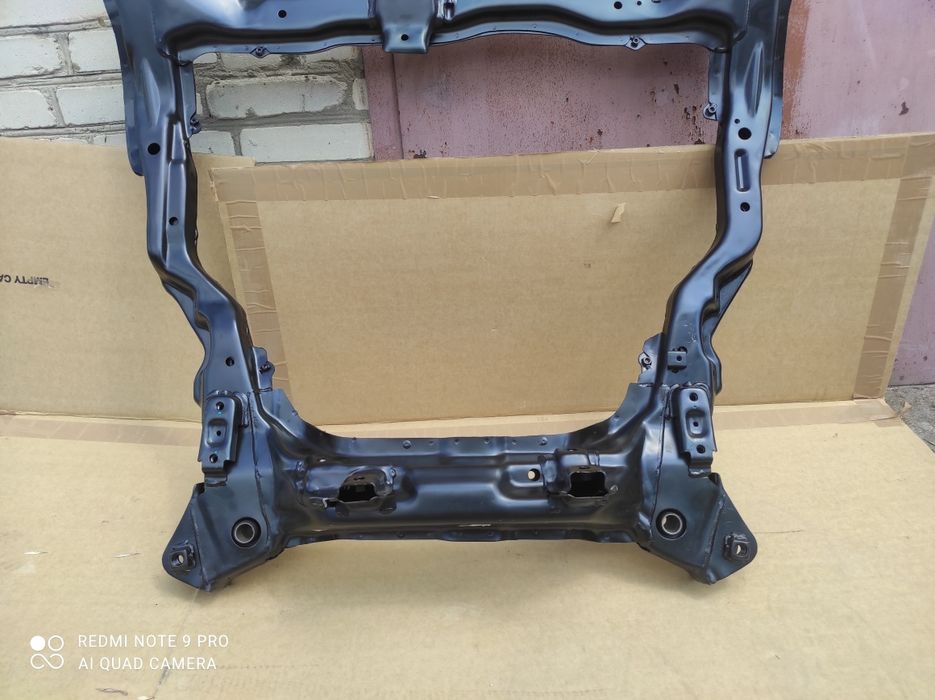 Подрамник балка підрамник Hyundai Elantra Елантра