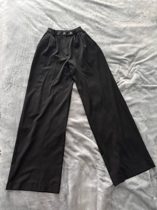 Жіночі брюки чорні