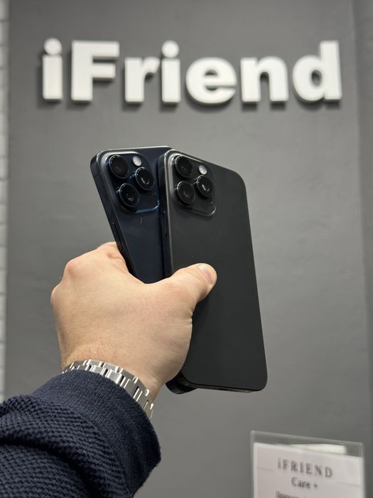 used  iPhone 15 pro max 512gb black, blue
