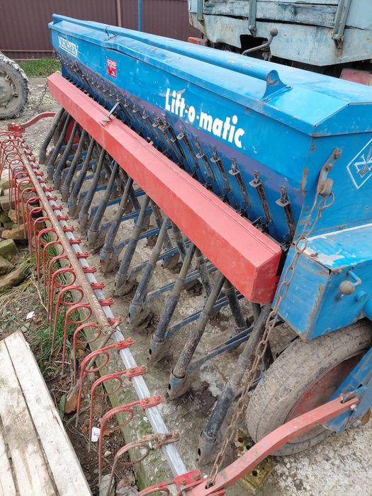 Продам зернову сівалку