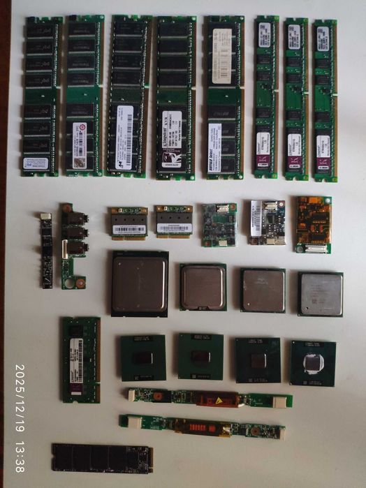 Socket 771/775 material variado