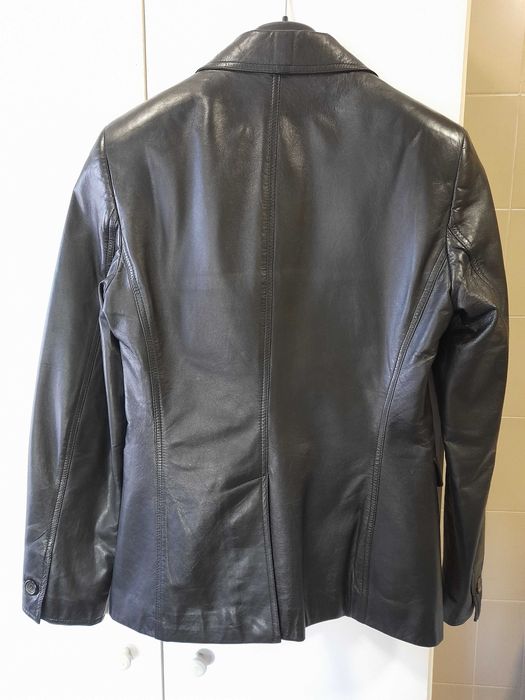 Blazer Massimo Dutti em pele preta