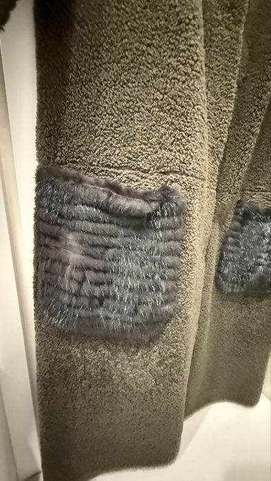 Стильна жіноча шубка