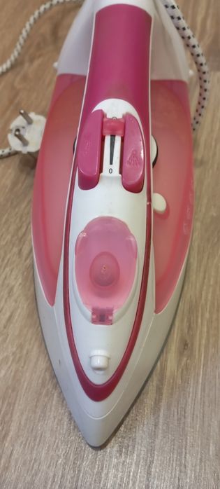 Праска(утюг)повністю справна