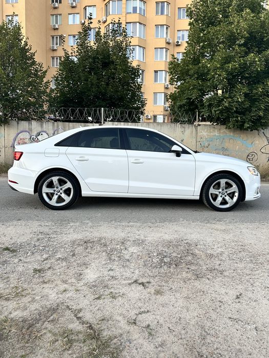 Audi A3 2017 VIN WAUAUGFF5H1062302 фото оголошення 3 з 11