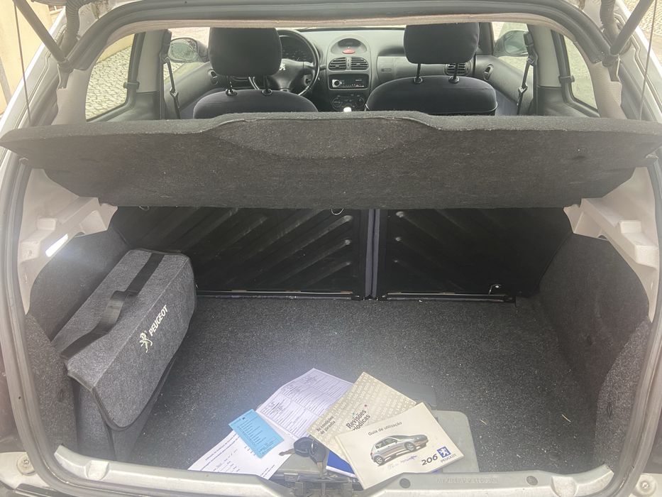 Peugeot 206 em bom estado com inspecao ate março 2027