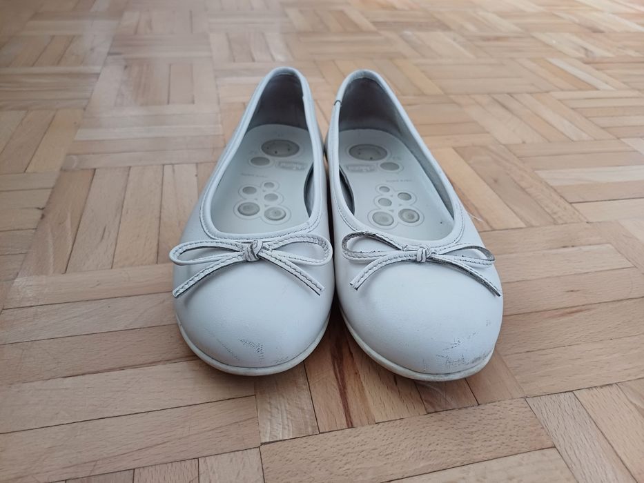 Buty dziecięce Chicco, rozm. 32, białe – stan bardzo dobry