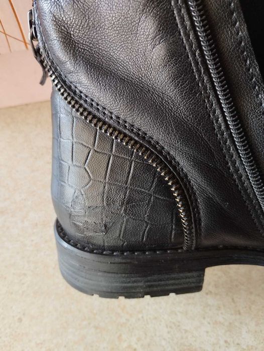 Черевики жіночі шкіряні Bugatti