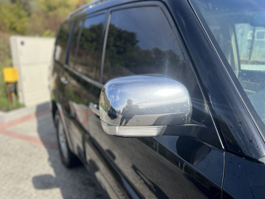 Mitsubishi Pajero Wagon 4