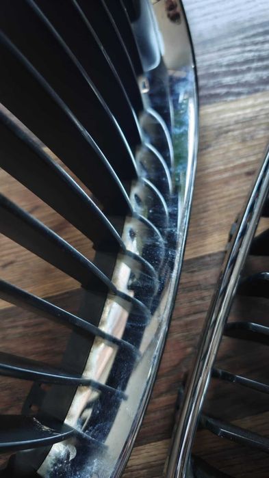 Kratki grill e60 / e61 OEM ABS L+P TANIO