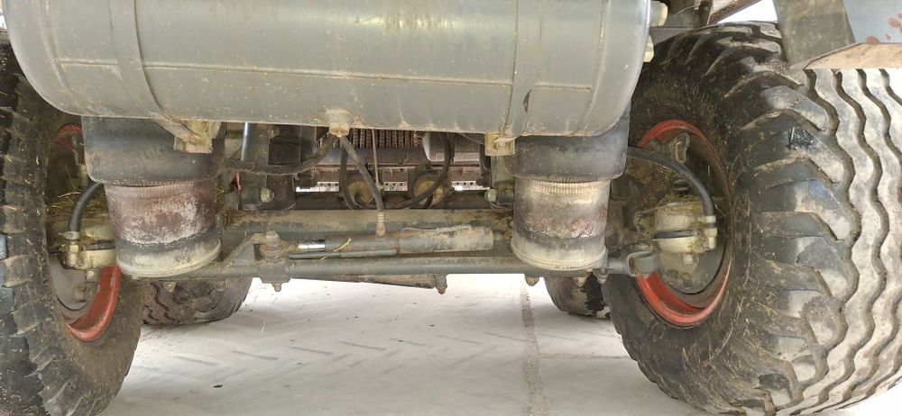 Przyczepa samozbierająca Claas quantum