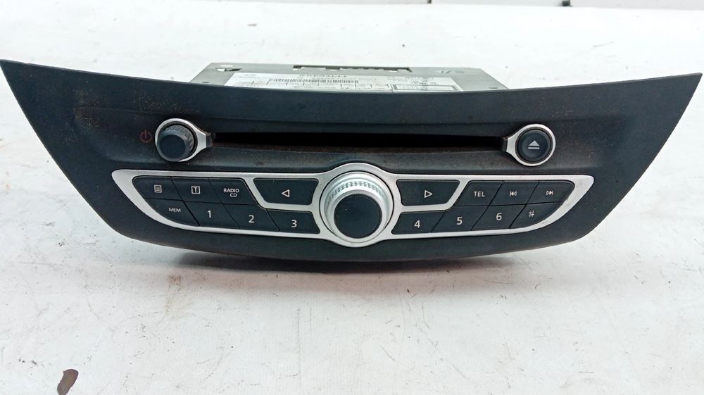 Rádio / auto-rádio RENAULT Laguna III (BT0/1)