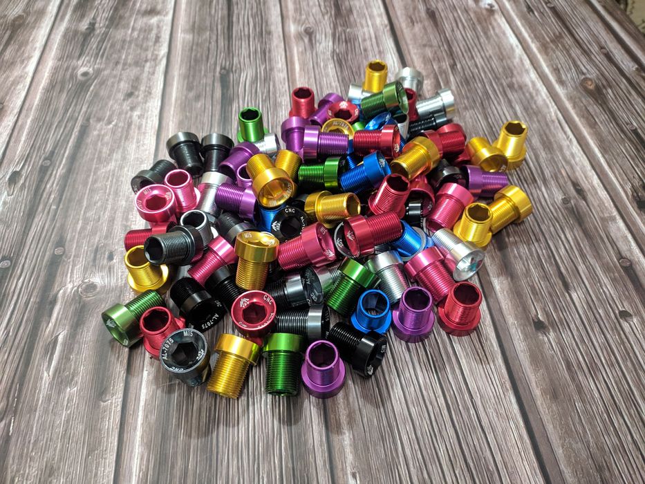 Болт шатуна М 20,М19,М18,М15