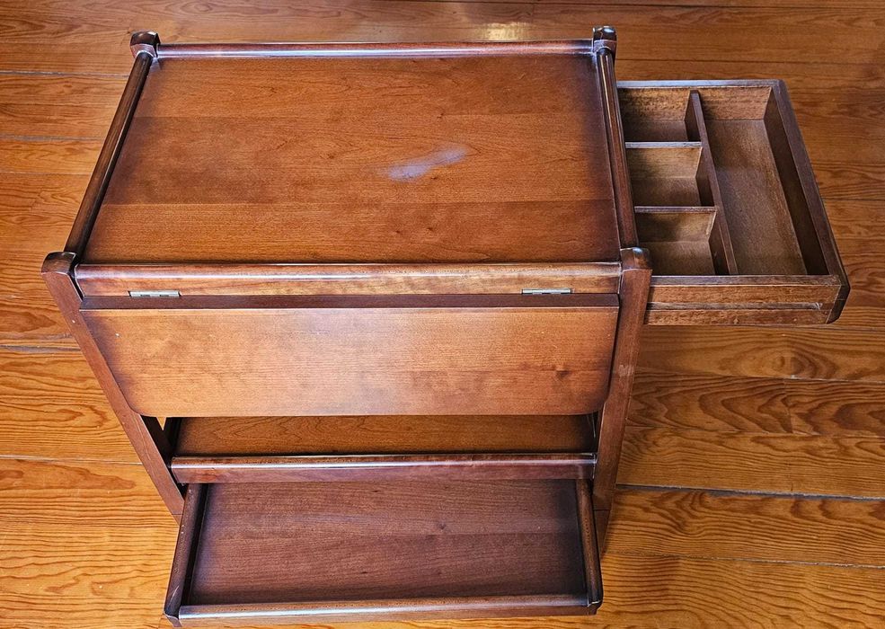 Mesa de apoio madeira extensível com gaveta lateral – estilo clássico