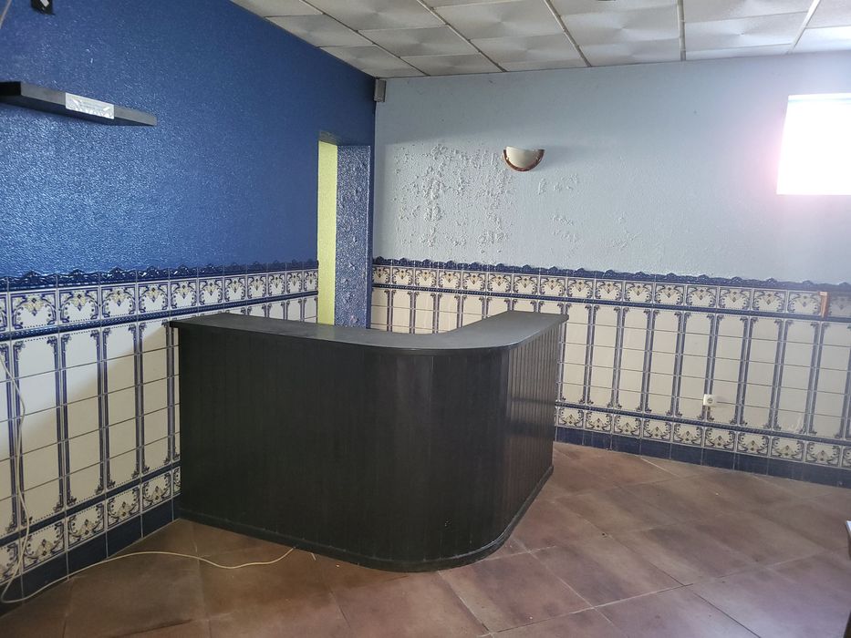 Móveis de café em bom estado