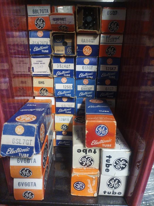 Lote de 139 válvulas vintage